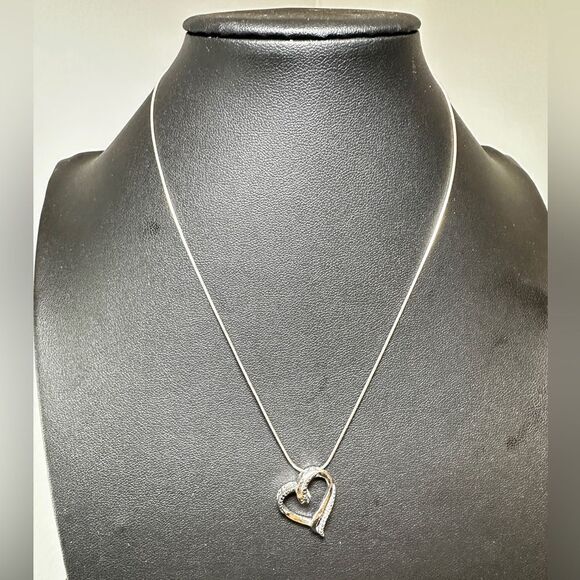 16" Solid Sterling Silver Heart with black/white diamonds necklace! - Picture 13 of 13